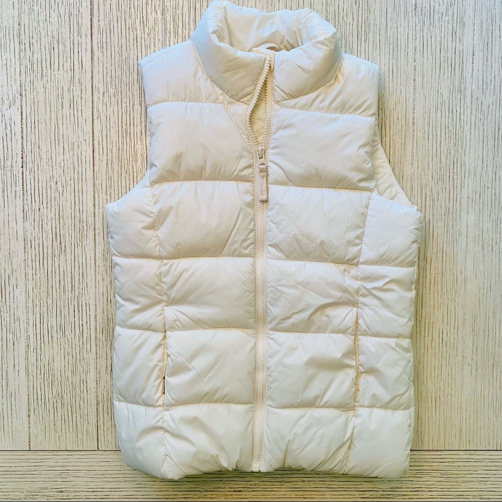 Old Navy fleece-lined puffer vest